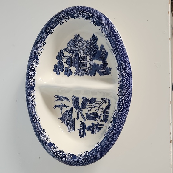 Churchill Blue Willow 10" Divided Serving Dish - Picture 1 of 2
